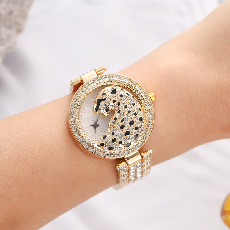 Orologio da Donna UTHAI H30 co - Jewels On Watches recensione e prezzo