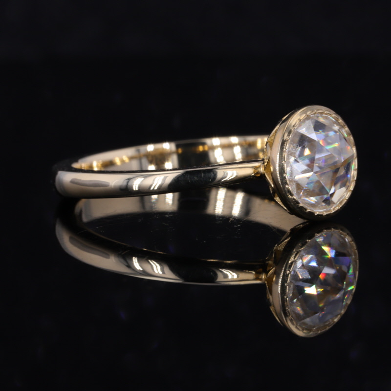 Anello di fidanzamento in oro  - Moissanite Ring recensione e prezzo