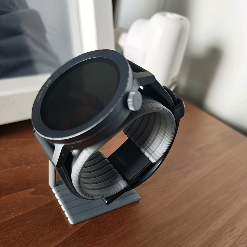 Espositore Minimalista per Oro - Jewels On Watches recensione e prezzo